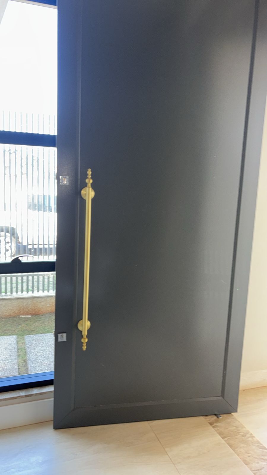 Portas pivotantes